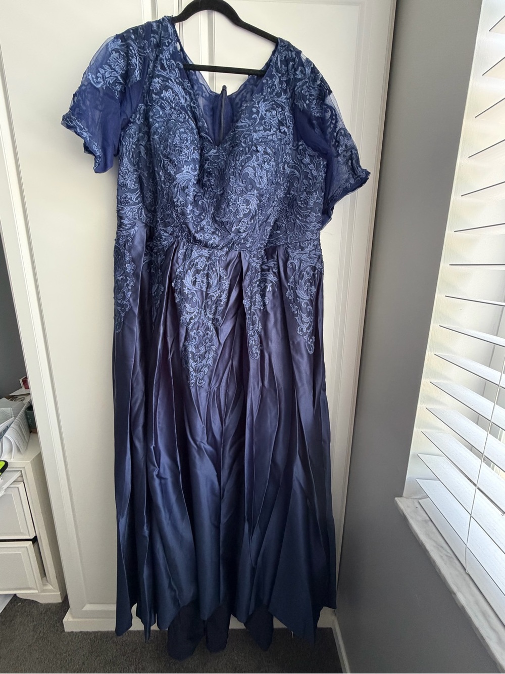 Elegant Navy Blue Lace Overlay Evening Gown